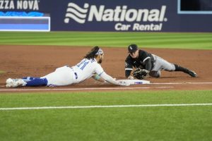 Blue Jays Win Against ChiSox with Biggio's 3-Run Homer