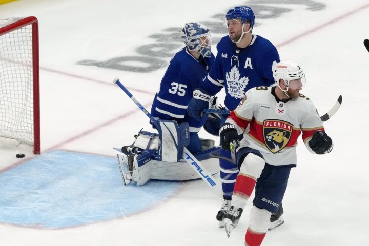 Game 1 Recap: Panthers Overcome 2 Goal Deficit to Defeat Maple Leafs 4-2