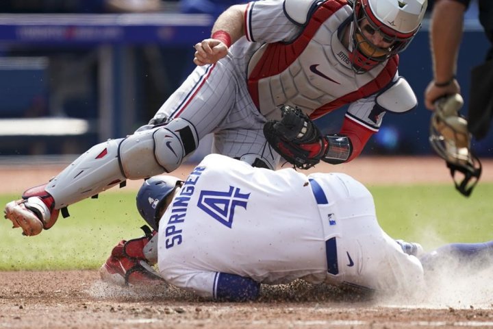 "Twins stage impressive comeback to secure 9-4 victory against Jays"