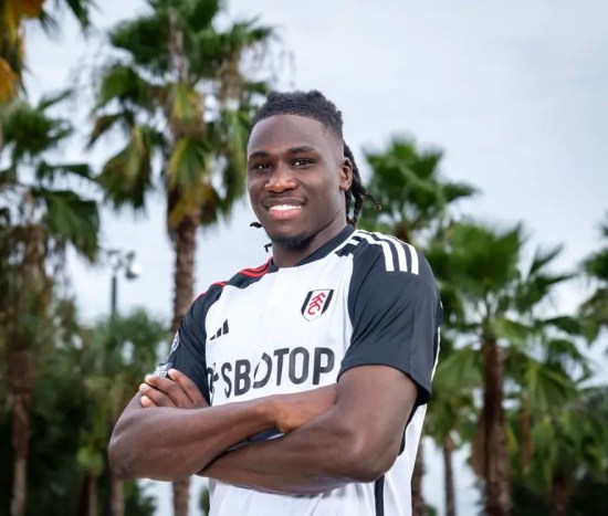 OFFICIEEL: Fulham tekent Bassey voor een vierjarig contract