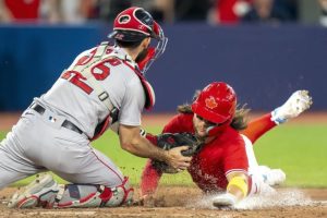 Red Sox secure a narrow 7-6 victory against Blue Jays