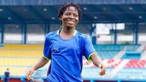 Afolabi viert de overwinning van Delta Queens op USFA