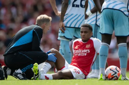 Arsenal bevestigt blessure van Jurrien Timber