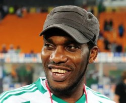 FIFA, PSG en CAF vieren Okocha’s 50e verjaardag