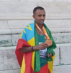 Gebresilase wint als tweede Okpekpe Road Race-winnaar een medaille op de Wereldkampioenschappen Atletiek 2023