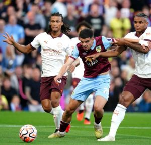 Haaland scoort twee keer terwijl Man City Burnley verplettert in de openingswedstrijd van de EPL.