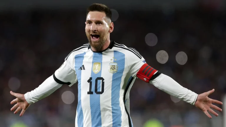 2026 WK-kwalificatie: Messi scoort verbluffende vrije trap terwijl Argentinië Ecuador verslaat