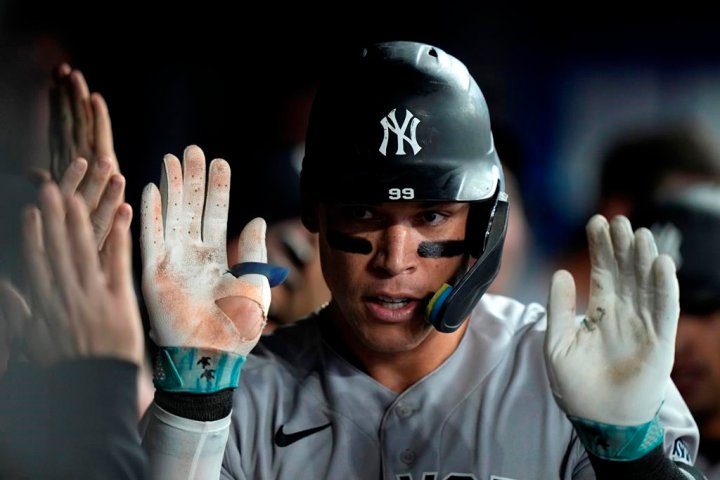 Aaron Judge leads Yankees to a commanding 6-0 victory over the Blue Jays