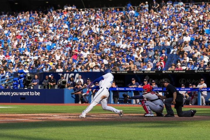 Blue Jays secure sweep of Red Sox by clinching a 3-2 victory