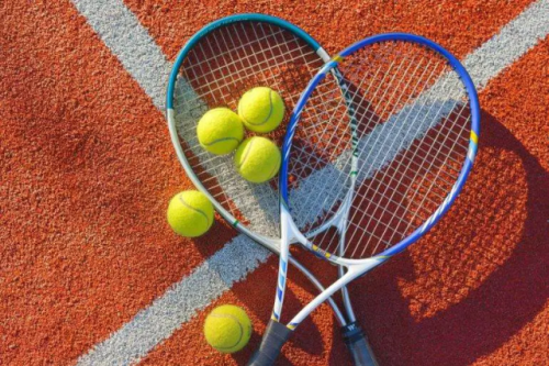 De psychologie van tenniswedden: voorbijgaan aan vooroordelen