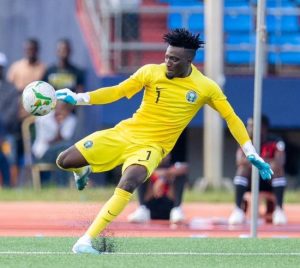 Geen rivaliteit met Uzoho, Okoye en anderen - Super Eagles-doelman Adeleye