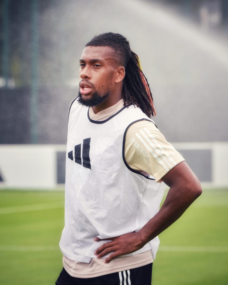 Iwobi keert terug naar Fulham-training voorafgaand aan Luton-confrontatie.