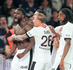 Ligue 1 roemt Moffi na hulp bij het behalen van de eerste overwinning van Nice op PSG in 14 jaar