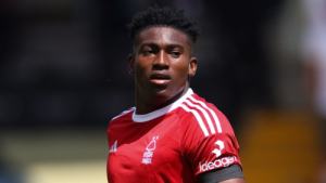 Nottingham Forest tegen Brentford: Bees-baas waakzaam voor 'zeer goede spits' Awoniyi