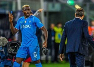 Osimhen verontschuldigt zich bij Napoli-coach na uitbarsting