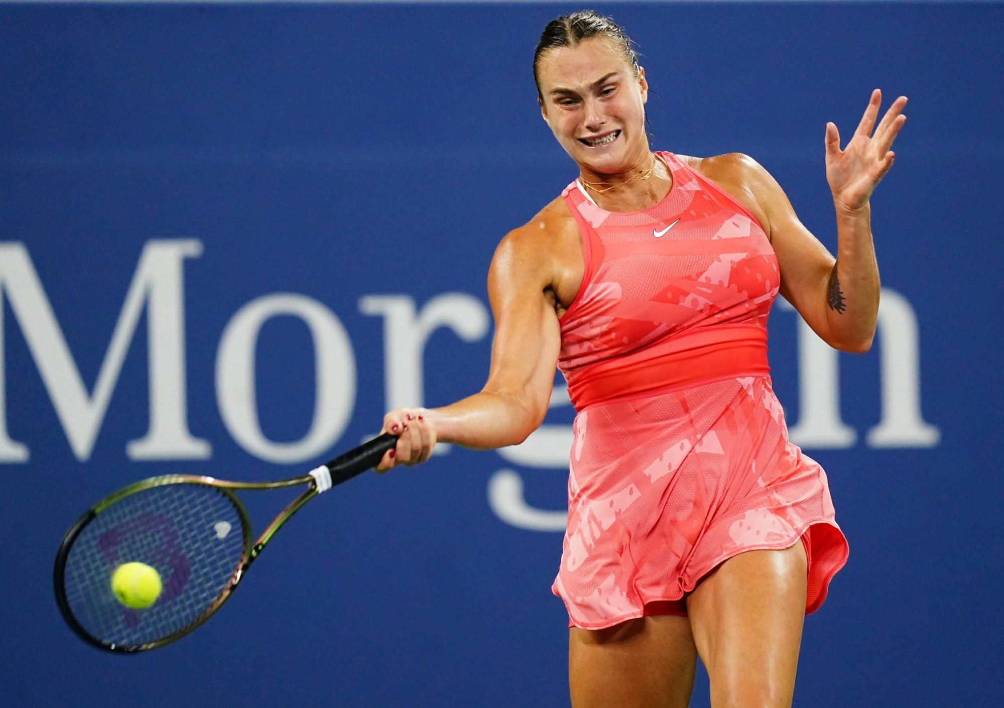 Sabalenka verslaat Burel in twee rechte sets en bereikt de vierde ronde van de US Open