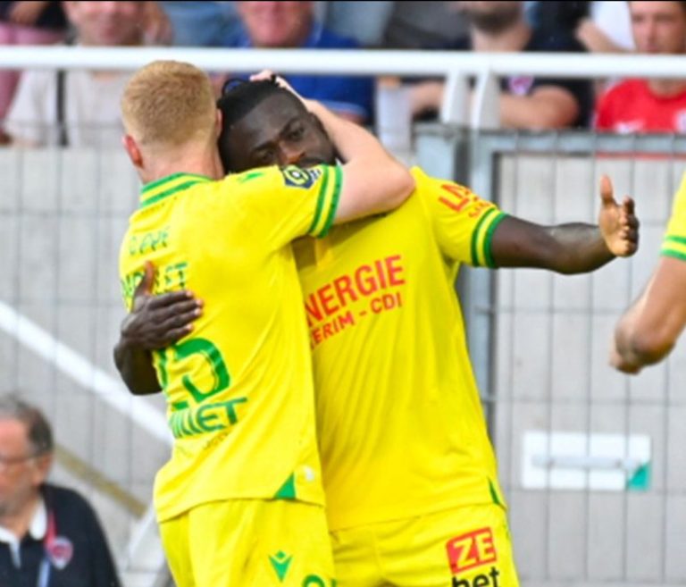 Simon’s doelpunt tegen Clermont bezorgt Nantes eerste overwinning van het seizoen in de League.