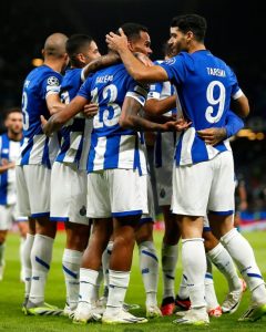 UCL: Sanusi wint met Porto uit, Olayinka speelt in nederlaag van Red Star Belgrado tegen Man City