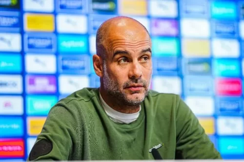 Guardiola spreekt zich uit voorafgaand aan Man United vs Man City: 'We moeten gefocust zijn'