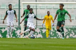 Peseiro verdedigt Uzoho na weer een blunder, prijst Super Eagles' prestatie tegen Saudi-Arabië