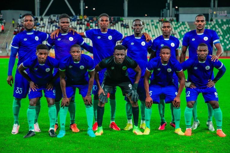 Rivers United vernedert Etoile Filante en bereikt groepsfase van de CAF Confederation Cup