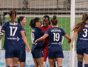 UWCL: Nnadozie inspireert Paris FC tot eerste groepsfasekwalificatie ooit na overwinning op Wolfsburg