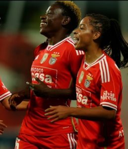 UWCL: Ucheibe scoort terwijl Benfica Apollon overtreft om de groepsfase te bereiken