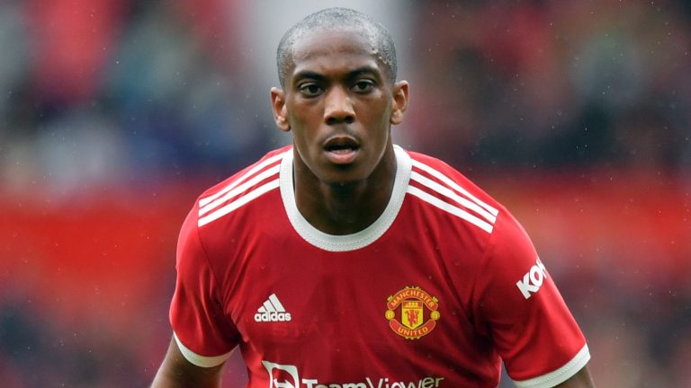 Martial verdient het niet om speler van Man United te zijn — Neville