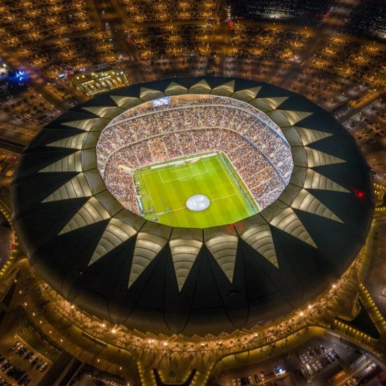 Saudi-Arabië zal het WK van 2034 organiseren: Engels sprekende experts analyseren de invloed op soft power en sport branding