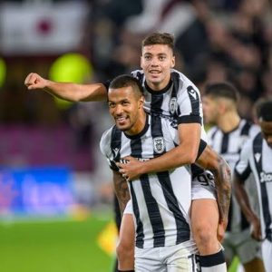 Troost-Ekong helpt PAOK ongeslagen reeks te verlengen met 5-0 thuisoverwinning