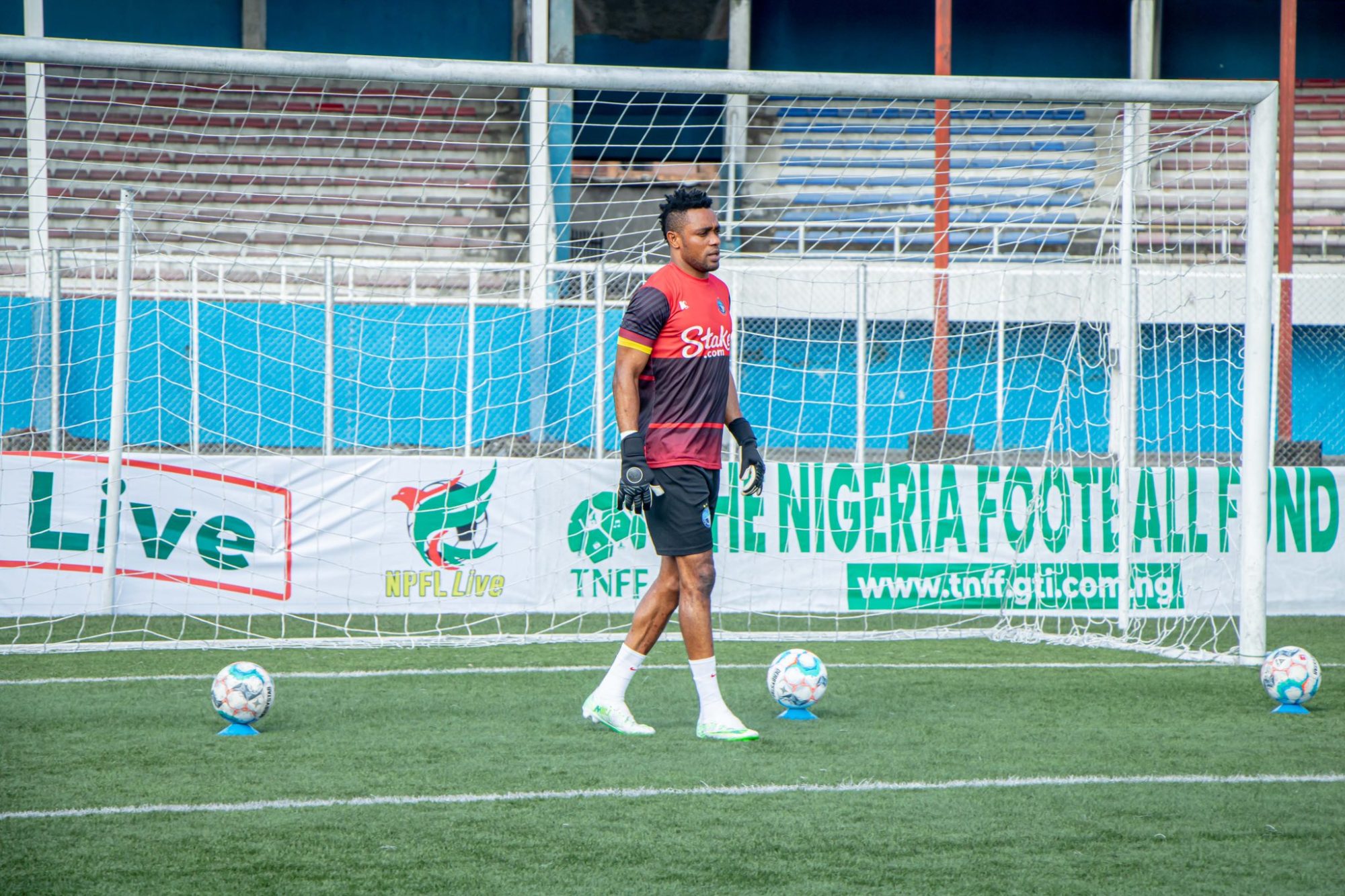 Enyimba-doelman Ojo draagt selectie voor Super Eagles op aan NPFL-spelers: AFCON 2023