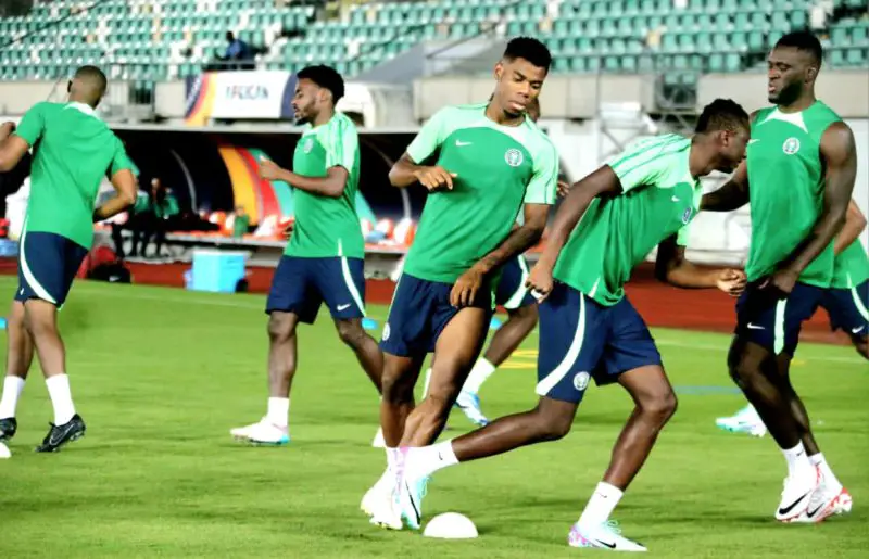 17 spelers van de Super Eagles komen aan in het trainingskamp voor AFCON 2023, eerste training gepland voor woensdagavond.