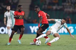 AFCON 2023: Mabululu's strafschop levert Angola een punt op tegen Algerije