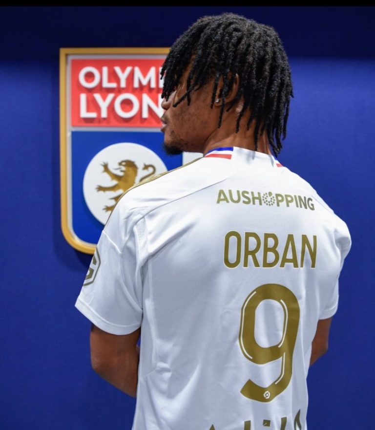 OFFICIEEL: Orban maakt historische overstap naar Olympique Lyon