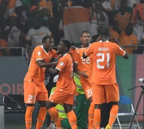 AFCON 2023: Ivoorkust wint dramatisch van Mali met negen spelers in comeback