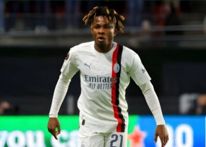 Europa League: Chukwueze helpt Milan naar de achtste finales ondanks nederlaag tegen Rennes