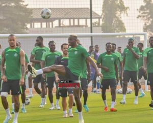 Osimhen traint met Super Eagles in Bouake voor AFCON 2023