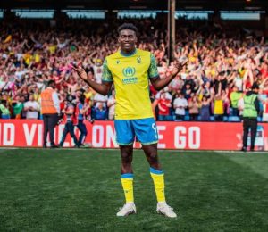 Awoniyi genomineerd voor Goal Of The Month van Nottingham Forest