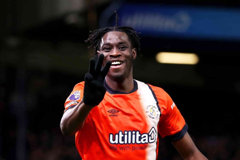 Luton Town-ster wil graag spelen voor Super Eagles