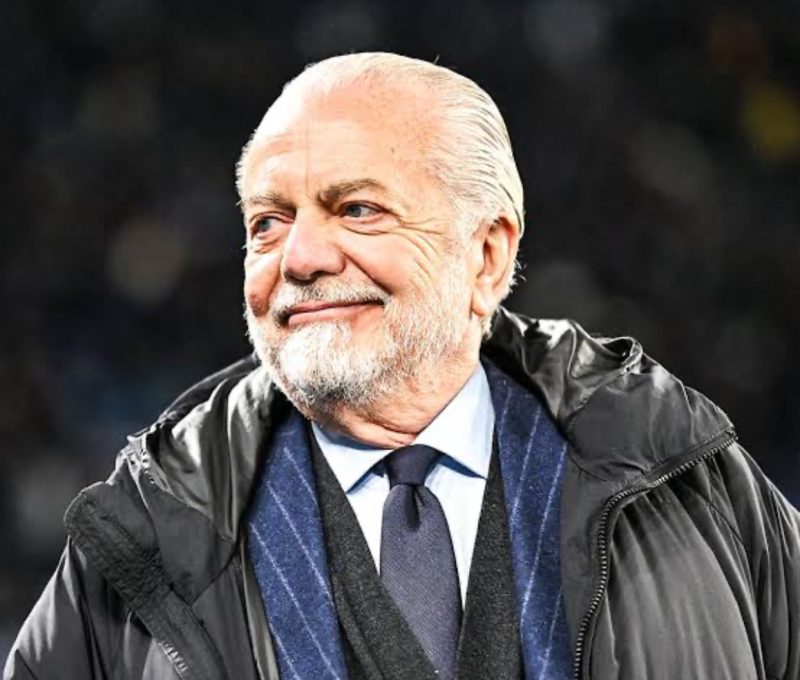 Napoli President verbiedt Osimhen en teamgenoten om te spreken met populaire Italiaanse mediabedrijf