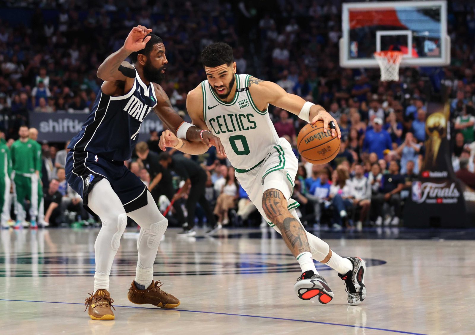 Celtics nog één overwinning verwijderd van historische 18e NBA-kampioenschapstitel