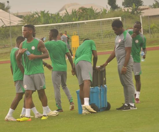 Vertraging van NLC-staking zorgt ervoor dat Lookman, Bassey en Iwobi later aankomen in het trainingskamp van de Super Eagles voor WK-kwalificatiewedstrijden 2026