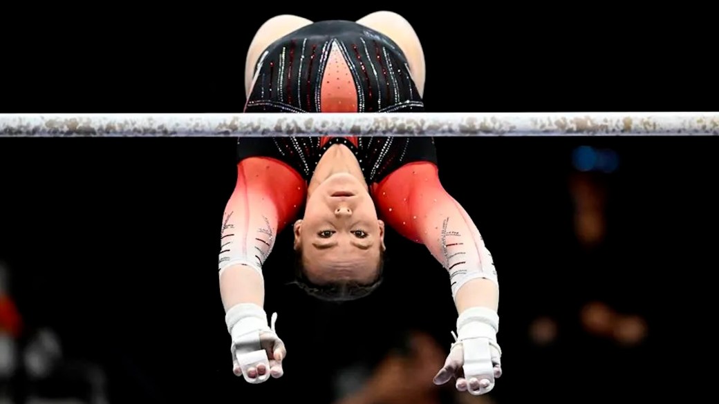 Canadian fencer Harvey advances to Olympic semi-finals