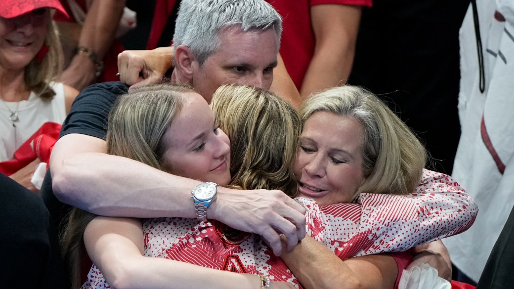 Katie Ledecky Sets Olympic Record in 1,500m Freestyle to Win Gold for the United States