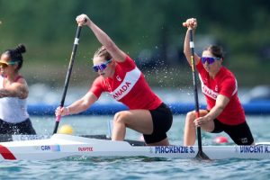 Canada's Women's Doubles Canoe Sprint Team Secures Olympic Bronze - Globalnews.ca