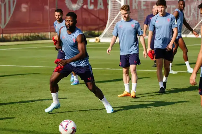 Sevilla Coach steunt Iheanacho om zijn beste vorm terug te vinden