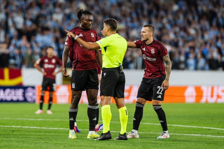 Sparta Praag’s Olatunji streeft naar uitnodiging voor Super Eagles