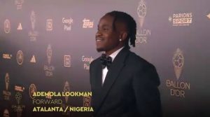 Gusau prijst Lookman voor prestatie op Ballon d'Or