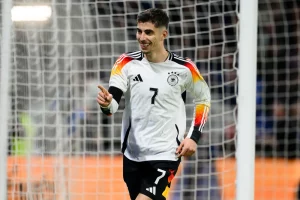 Havertz is een replica van mij - Berbatov