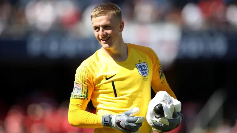 Ik kan niet beslissen of Carsley de baan van Engeland verdient – Pickford